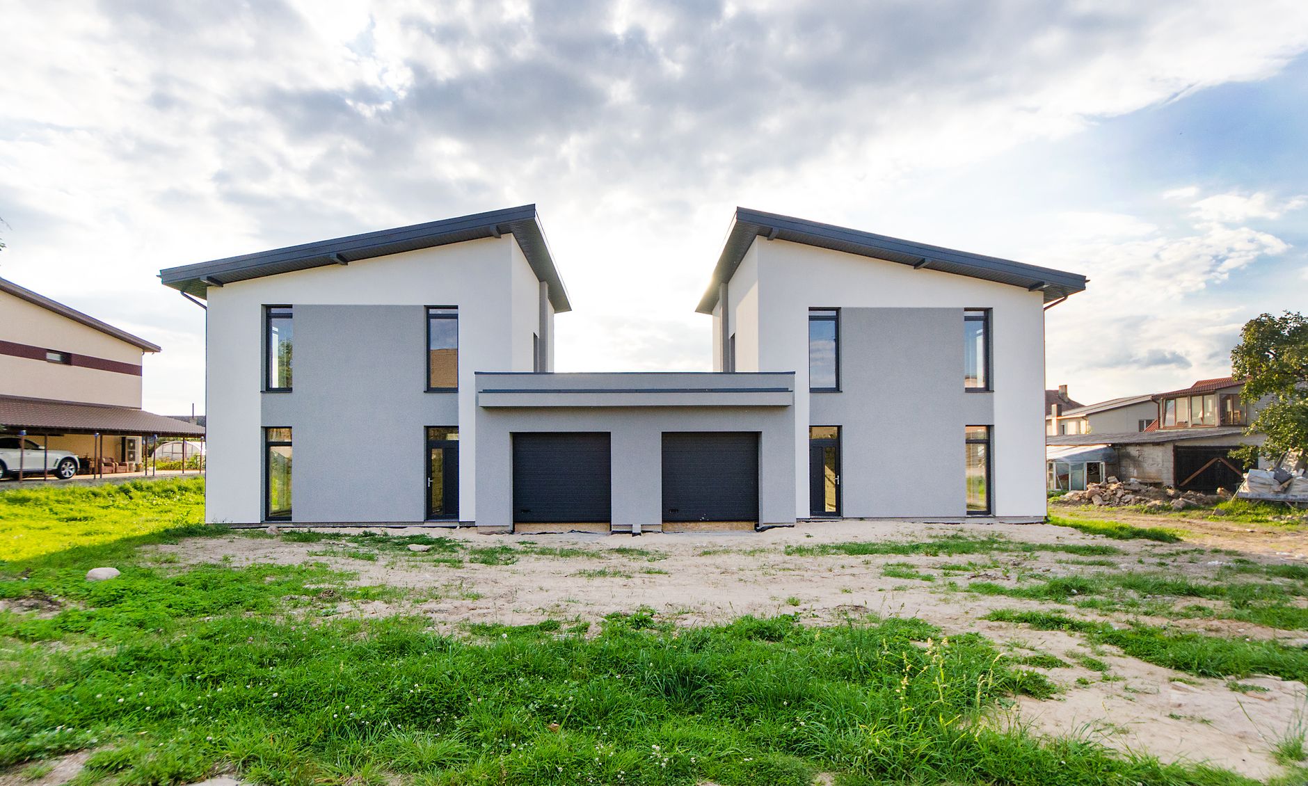 Rohbau eines neuen Einfamilienhauses im Schlüsselfertigbau